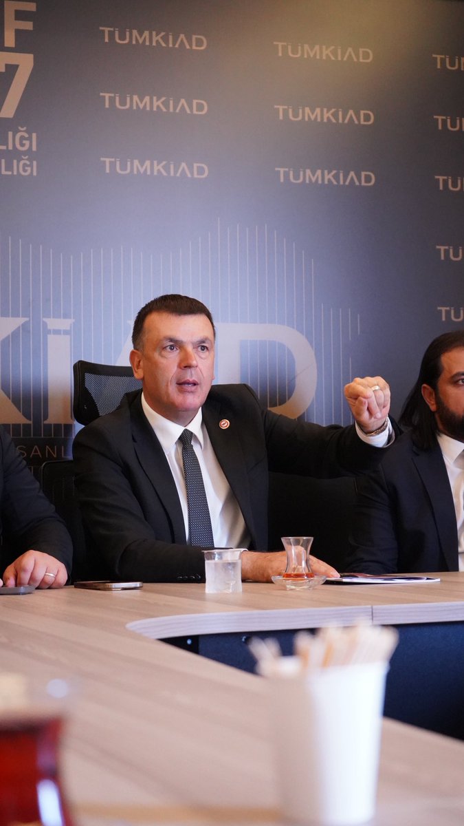 TÜMKİAD Yola Devam Ediyor

Sonraki durağımız: İstanbul İş Dünyası Buluşması.
Ekim ayında gerçekleştireceğimiz bu önemli programda; girişimcilerimizi, iş insanlarımızı ve farklı sektörlerden paydaşlarımızı bir araya getiriyoruz.