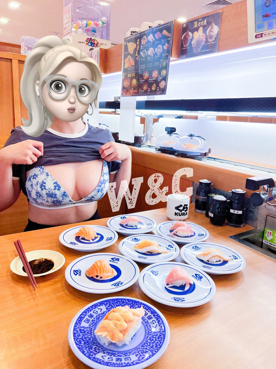 最近吃個壽司都要大排長龍
好險早就線上預約完了
所以沒有等太久😛

大家都有拿到想要的扭蛋嗎？