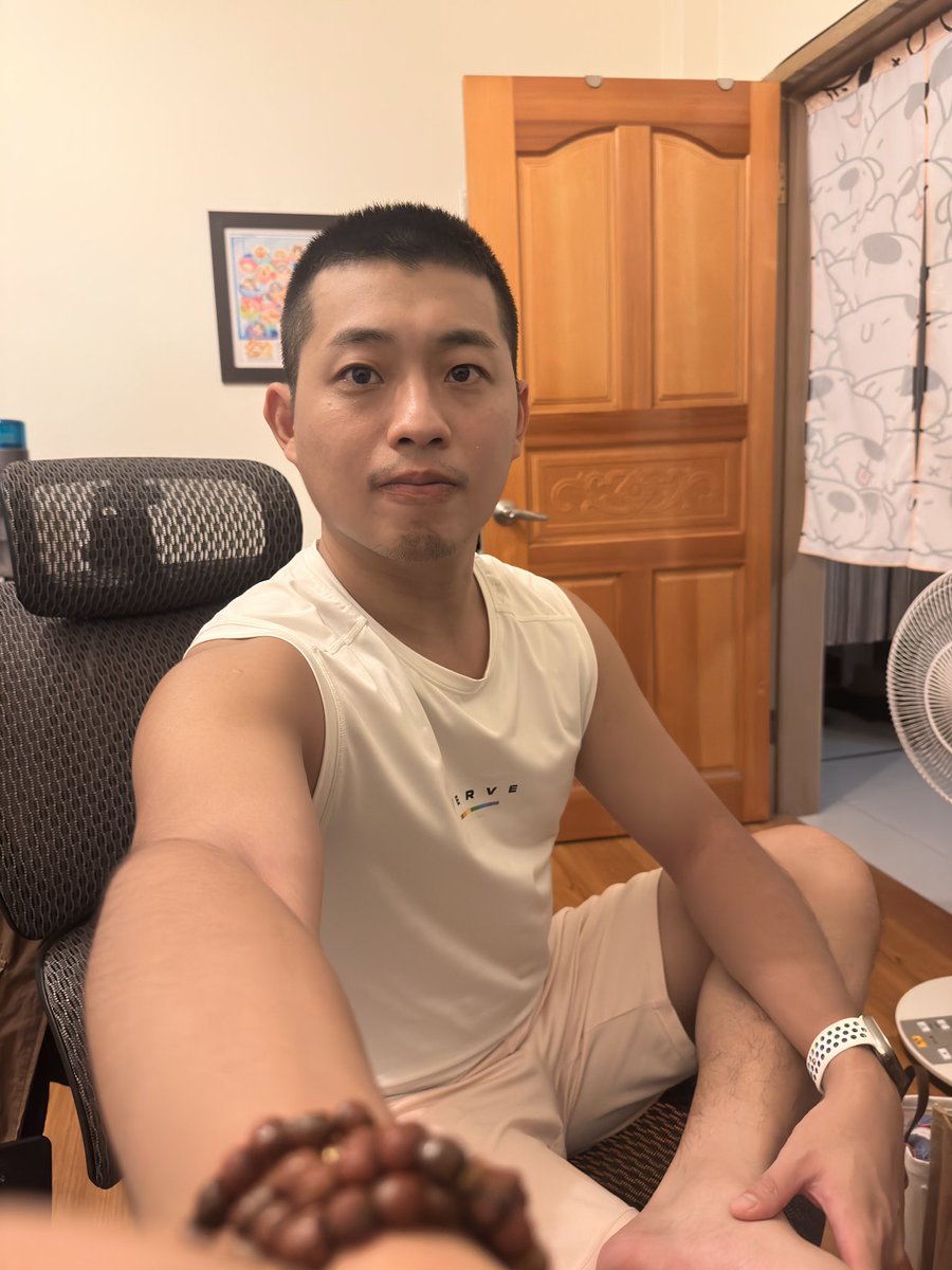 前幾天運動太認真
今天偷懶（癱