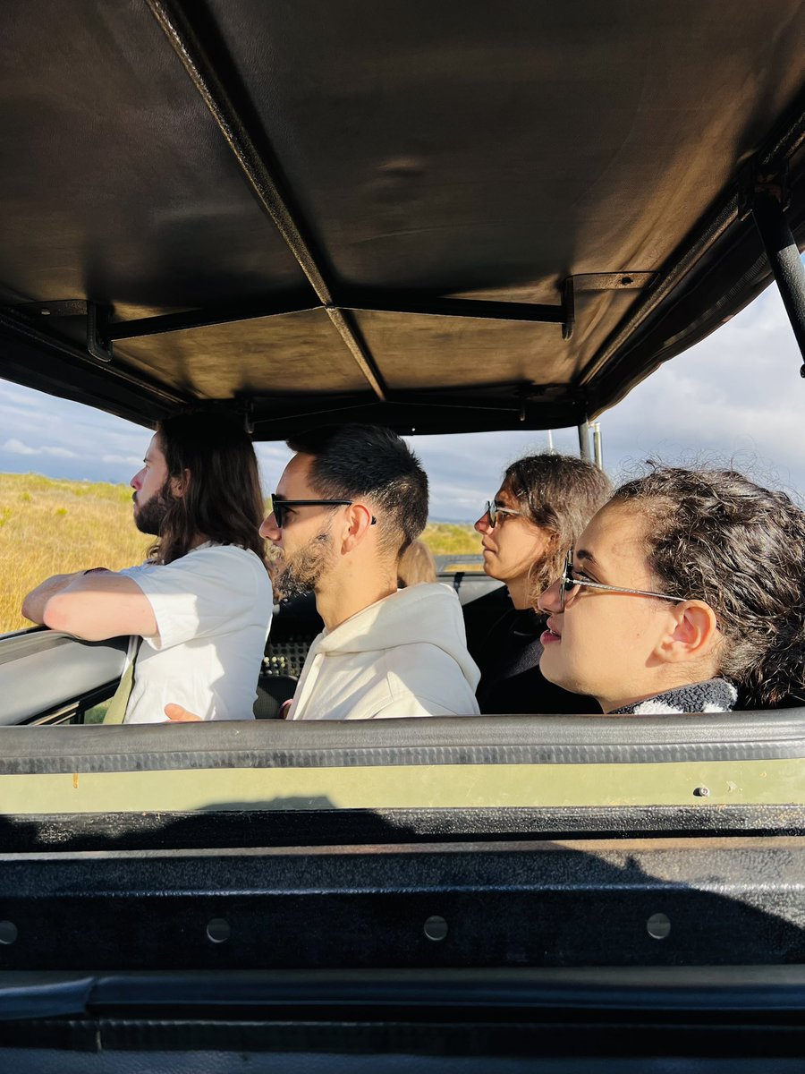 muli_brian_'s tweet image. We usually have a game drive every sunday at ksh 3,000 per person. 

6 hours game drive. Mkimaliza kwa park mapema we offer a complimentary to the Girrafe Center mkalishe giraffes kidogo na tuwadrop nyumbani 

My number m: 0716685636