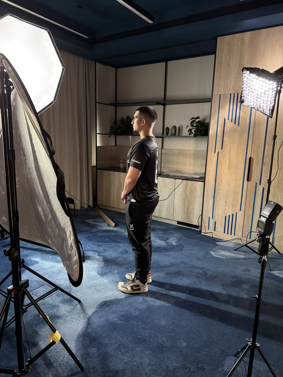 kraghenCS's tweet image. Media King 📸👑