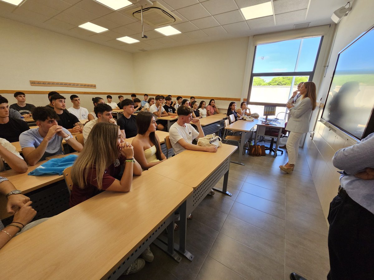 🏃‍♂️ Turno ahora para la presentación de <a href="/UCAM_CAFD/">UCAM Facultad de Deporte</a>

La 9ª promoción reúne a más de 40 alumnos de 7 comunidades autónomas 🌍

Un inicio con ilusión y compromiso por el futuro profesional del deporte 💪