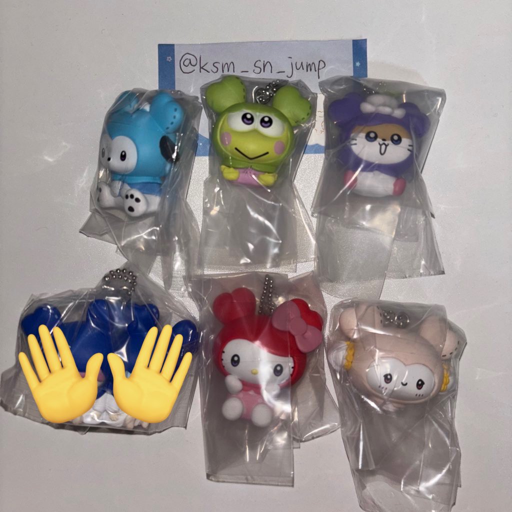 TWICE LOVELYS × SANRIO （サンリオ）CHARACTERS マスコットチャーム　交換

譲→画像

求→ ジヒョ

大阪（天王寺>梅田>難波 等）手渡し希望
※郵送取引🙅🏻‍♀️
気軽にご連絡ください🙇🏻‍♀️
#TWICE　#TWICE交換　#ガチャガチャ交換　#サンリオ