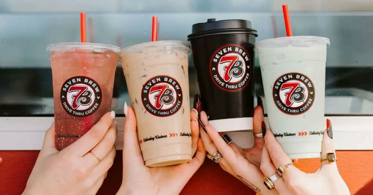 roman_00539812's tweet image. Good mornings start with great coffee ☕ Discover it at 7 Brew Coffee Menu..#7BrewCoffee #MorningVibes #CoffeeMenu #CoffeeAddict #SipTheJoy