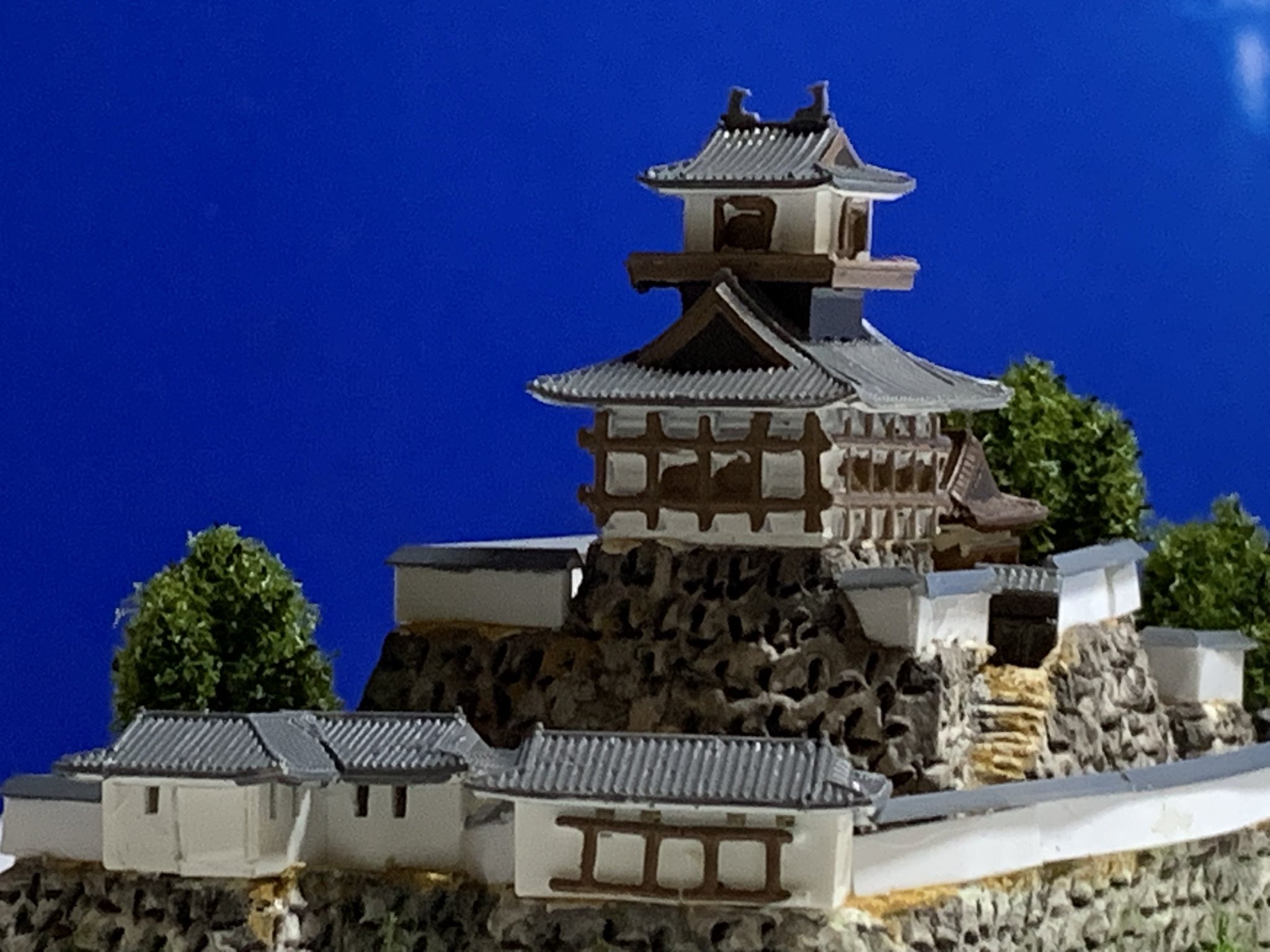 江戸時代中期頃超特大サイズ極稀少レア鬼師超絶技巧造寺社屋根大棟魔除け鬼瓦当時物 1280px-Shimo-akasaka-jyo02.jpg