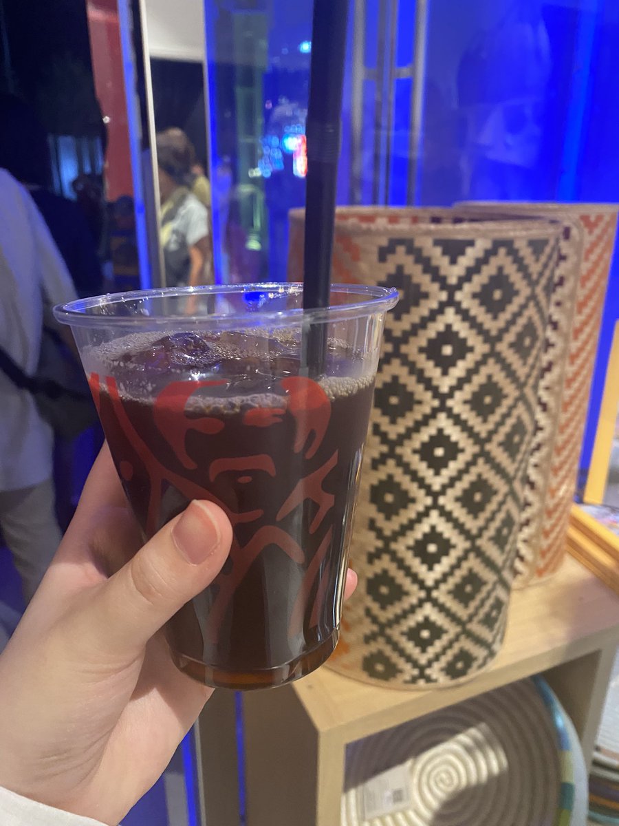 muu75940798's tweet photo. 万博で飲んだドリンク🥤

★UAE
ラフシュとラクダミルク

★コロンビ���館
アイスアメリカーノ

★コロンビア館
ネバドス（コーヒーネバドス）

ラクダミルク飲めるなんて、
万博行って良かったとほんとに思う🐪

#万博
#万博グルメ https://t.co/ZqkHZU5xD3