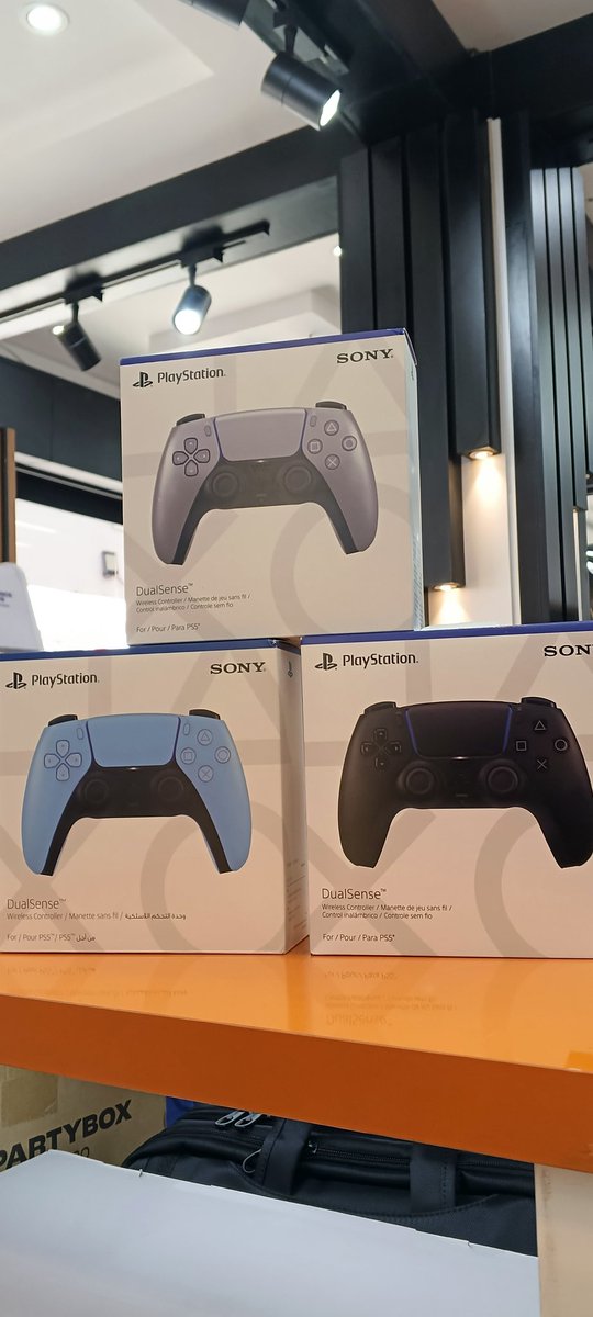 InfoEshun's tweet photo. @AsieduMends PLAYSTATION 5 DUAL SENSE CONTROLLER GHC1200 https://t.co/8NquWGLDoc