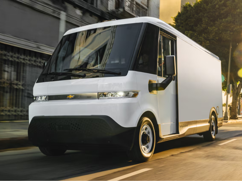 Dro4Cars's tweet image. 2026 #Chevrolet #BrightDrop 400 &amp;amp; 600: all-electric vans, up to ~303 mi range, ~3,700 lb payload, 400-615 cu ft cargo, AWD or FWD. #ChevroletBrightDrop #ChevyBrightDrop #DRO4CARS #dro4cars  #ElectricVan #CommercialEV #WorkSmarter #WorkVan #cargo #vanlife #van #vanbusiness #Coffee