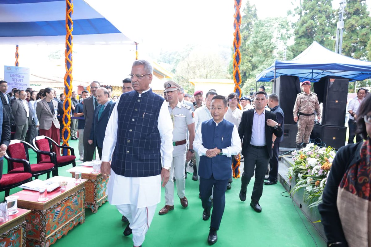 IndraHangSubba1's tweet image. Privileged to attend the rollout of Sewa Pakhwada 2025 on the 75th birthday of Hon’ble PM Shri @narendramodi Ji at Ridge Park. 
Event graced by Hon’ble Governor Shri Om Prakash Mathur ji Ji &amp;amp; Hon’ble CM Shri P.S. Tamang-Golay Jyu.
A day of Sewa, Swachhata &amp;amp; Samarpan…