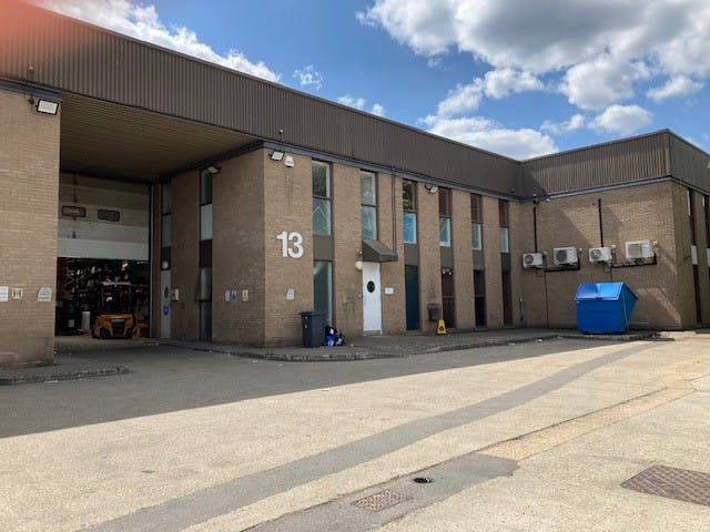 Now Available: Units 10 &amp; 13, Admiralty Park. Up to 29,295 sq ft. #Camberley #ToLet #IndustrialWarehouse #CurchodCo search.curchodandco.com/properties/327…