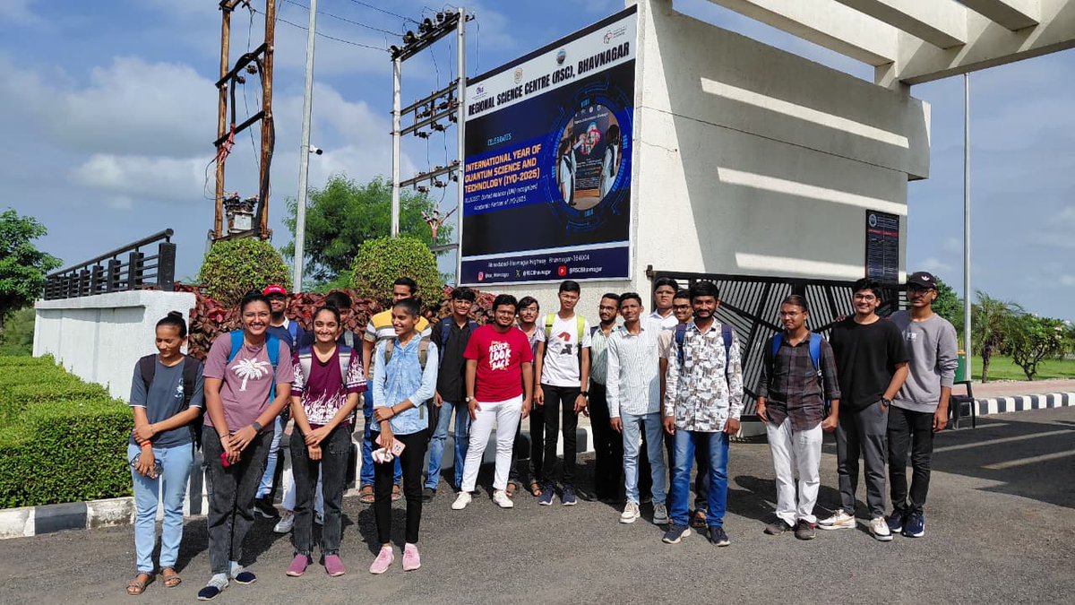 RSCBhavnagar's tweet photo. As a part of celebration of @QuantumYear2025 @InfoGujcost organized special outreach program @RSCBhavnagar on #Quantum Materials and Devices. Experts from SAC @isro and @PRLAhmedabad ignited the young participants came from various institutes of Bhavnagar to attend the event. https://t.co/2Y6W1fY4E6