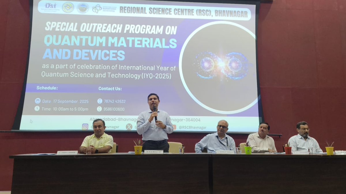 RSCBhavnagar's tweet photo. As a part of celebration of @QuantumYear2025 @InfoGujcost organized special outreach program @RSCBhavnagar on #Quantum Materials and Devices. Experts from SAC @isro and @PRLAhmedabad ignited the young participants came from various institutes of Bhavnagar to attend the event. https://t.co/2Y6W1fY4E6