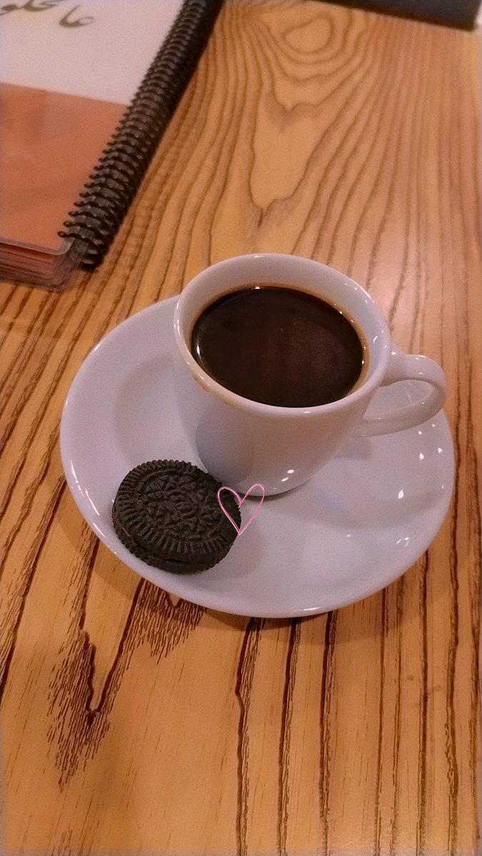 وان تطيب الاماكن الا باهلها هم الطيب وبهم يحلوا الوقت ويزهر وبكلماتهم العطرة تزدهر اللحظات الطيفه فكيف اذا كانت معكم احبتي الغالين امسية مباركه عليكم ويارب الجميع بالف خير وعذرا لغيابي فانا مشغولة كثيرا واشتقت لكم كثيرا يارب الجميع بالف خير من العاصمة بغداد الحبيبة احييكم🩷❤️