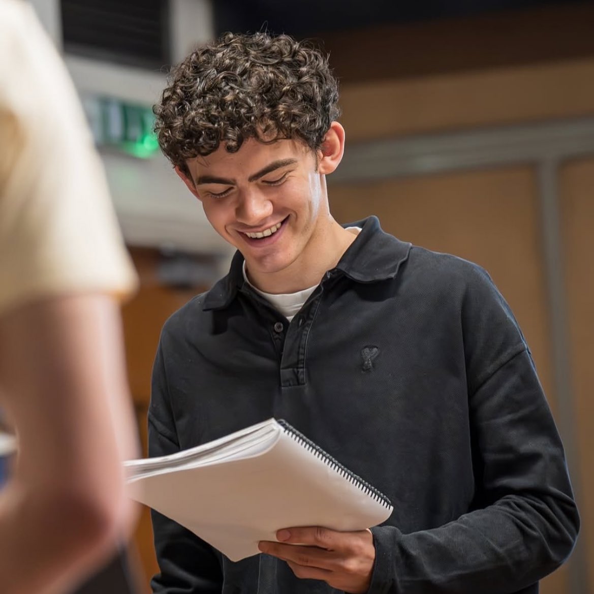 reddishkit's tweet image. HAPPY JOE LOCKE WEST END DEBUT DAY!!! PREPARE THE TISSUES🤧
(and to all those who will be at the premiere today, enjoy everything🤍)