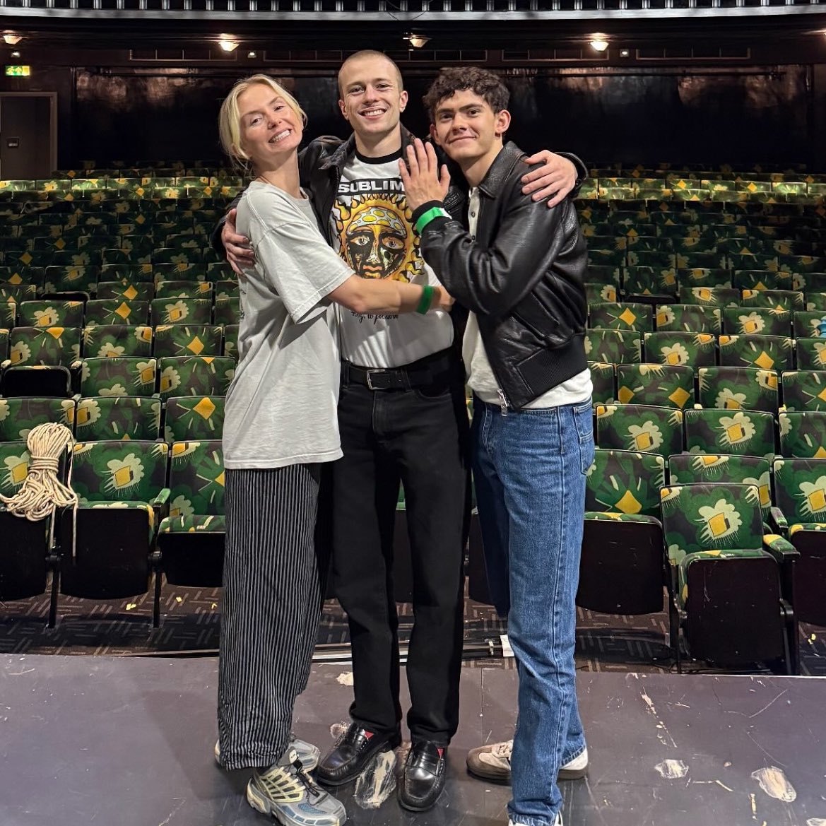 reddishkit's tweet image. HAPPY JOE LOCKE WEST END DEBUT DAY!!! PREPARE THE TISSUES🤧
(and to all those who will be at the premiere today, enjoy everything🤍)