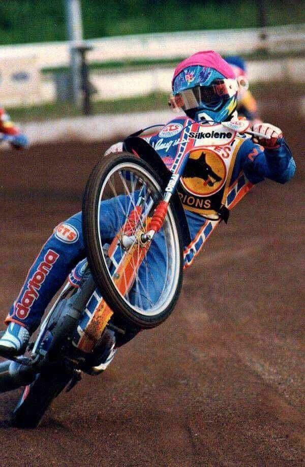 WolvesSpeedway's tweet image. 🎉 Wolverhampton legend Sam Ermolenko will be a special guest at the WSST event tonight.

😍 Relive one of the sport’s classic battles – Wolves v Cradley in the unforgettable 1989 Dudley Wolves Trophy! 🏆

🗺️ WV10 6AJ
⏰ 7pm – don’t miss it!

#SaveWolvesSpeedway | #Wolfpack 🐺🐾