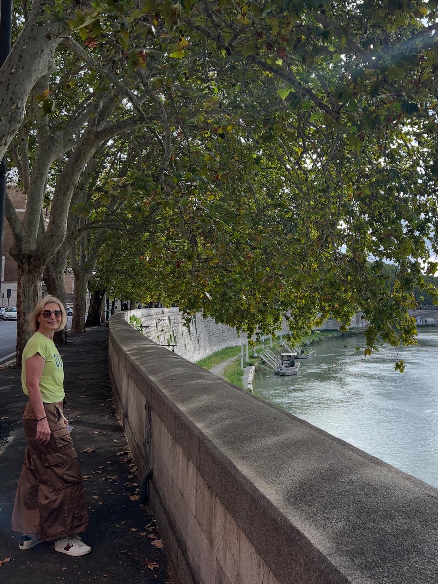 ToscaMusk's tweet image. Rome. Simply magical. Congratulations @kimbal &amp;amp; @NovaSkyStories for the incredible show over the Vatican City. 3,000 drones! Breathtaking.