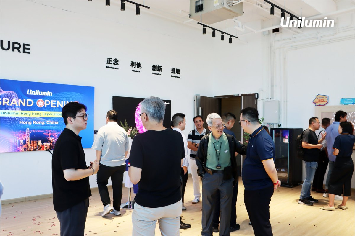 UniluminDisplay's tweet image. Thrilled to celebrate with our partners today as we opened Unilumin’s Hong Kong #ExperienceCenter.🎉Beyond #LEDinnovation &amp;amp; immersive demos, this milestone means we’re now even closer to customers—ready to serve HK &amp;amp; surrounding markets with speed and care. 
#Unilumin #LEDdisplay