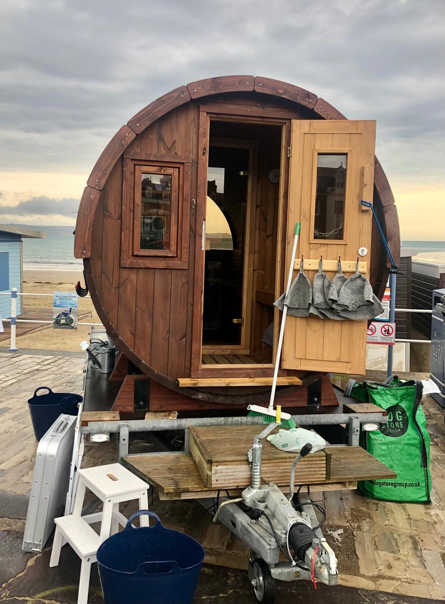 WeymouthWTC's tweet image. 🥳 🌊 Did you attend Weymouth Water Fest 2025? If you would like to share your feedback, our survey is open until 1pm on Monday 22nd September: orlo.uk/R2kH7 - thank you 🙏 

#WeymouthWaterFest #ShareYourViews #WeymouthBeach #WaterConfidence #WeymouthTownCouncil