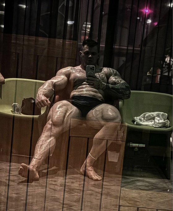 Watch Jacky's leaked NSFW photo on TwXstars