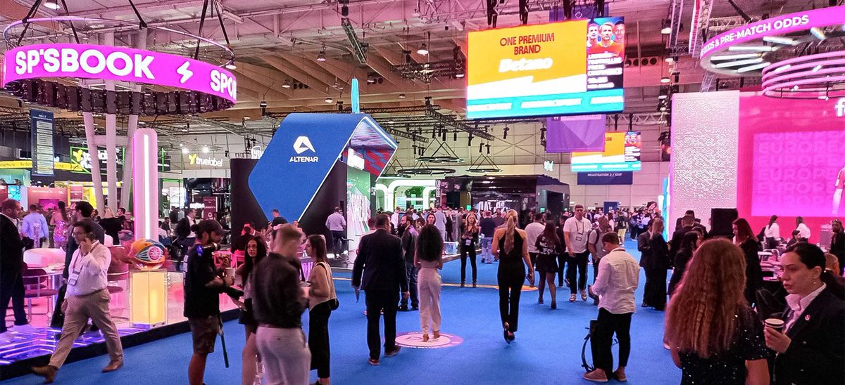 Cryptostake.com tweet media