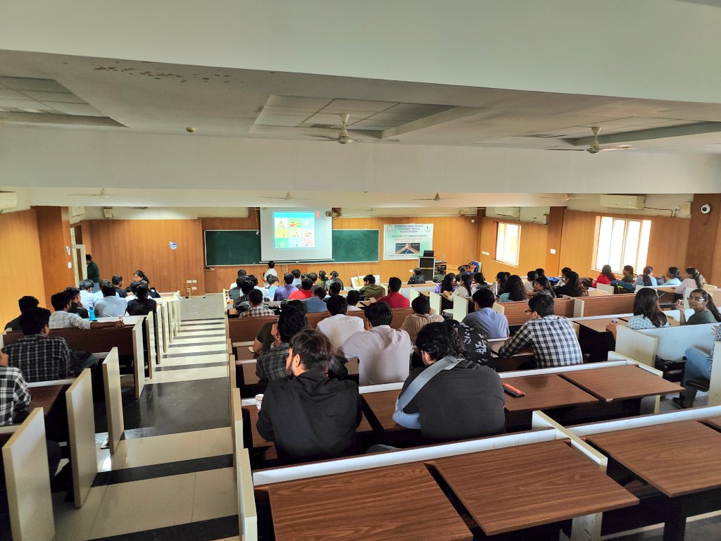 DoctorsTribe's tweet image. On occasion of World Sucide Prevention Week - Awareness talk given to MBBS Students of NSC GMC Khandwa. @PMOIndia @MoHFW_INDIA @JPNadda @CMMadhyaPradesh @rshuklabjp @healthminmp @NIMHANS_BLR @TeleMANAS_Apex @ICMRDELHI @NITIAayog @WHO @UN @UNICEF @UNESCO @csr @CSR_India @WorldBank