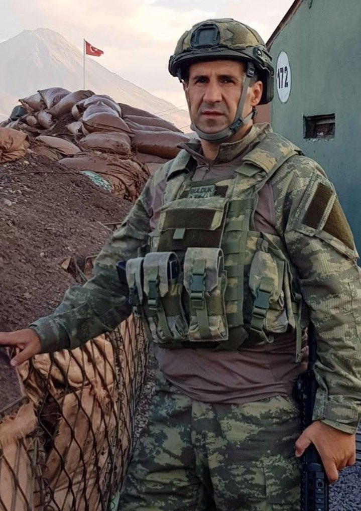 Askere düşmanlık, düşmana askerliktir.
#OrkunÖzellerYalnızDeğildir