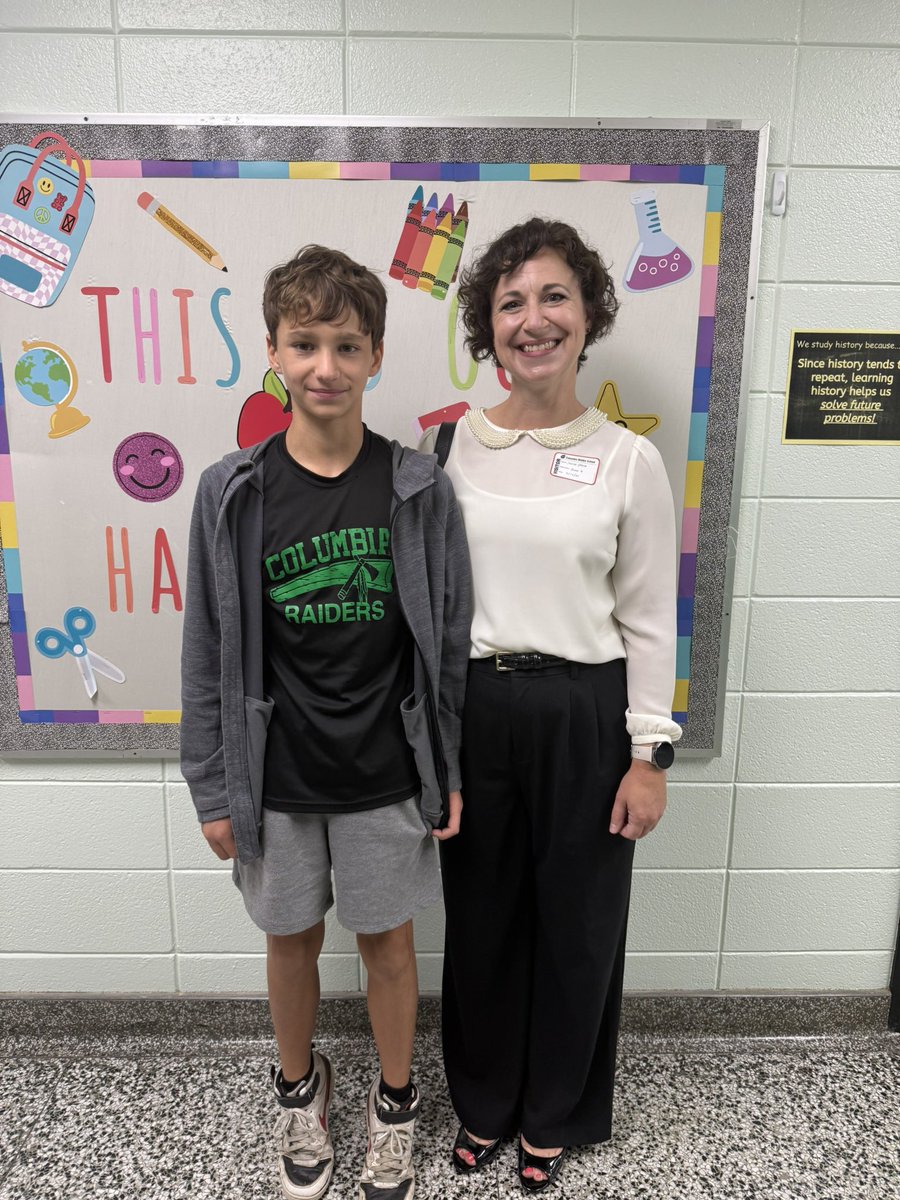 LCaseCMS's tweet photo. Thank you Jessica Wiedemann, a Commercial Finance & Banking Attorney, for speaking during #RealLifeWednesday today! @CMS_MrGordon @RaiderMiddle #onceaRaider https://t.co/rzb1kzvvgp