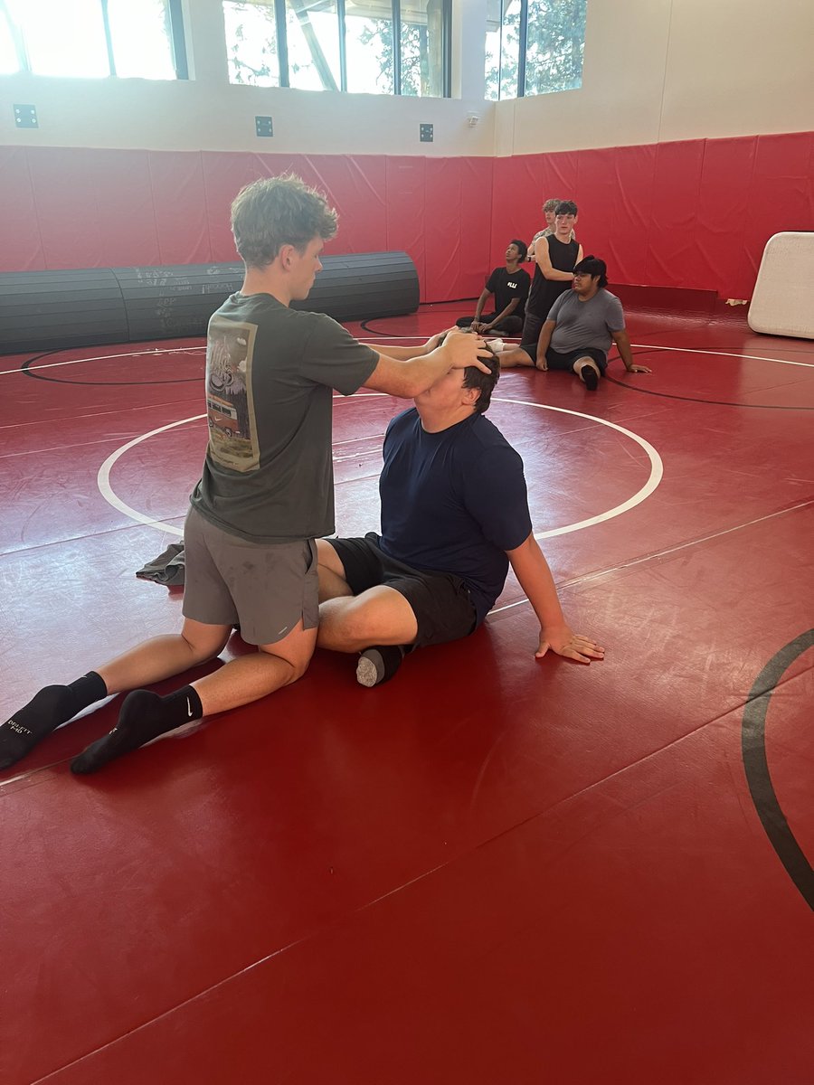 TommyB_K's tweet image. Manual Neck Strength🔥🔥
Team Training @saXonsfb 6 AM

Process &amp;gt; Outcomes

Stay focused on the work, building a foundation for success.

Proud of these young guys❤️💯

TBK Athletics 
#maximizeperformance
#minimizeinjury 
#MakeAGreatDay