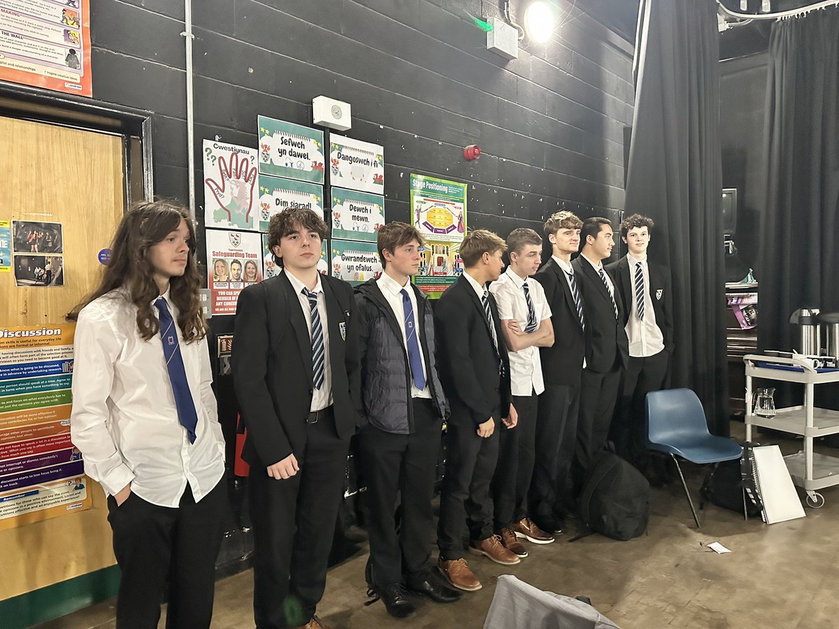 ygs_computing's tweet image. A great day welcoming our Yr12 Computer Science @e_sgol learners from @ygemlyn to @YsgolGreenhill