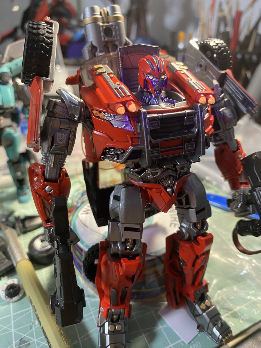 Ironironhide Studio tweet media