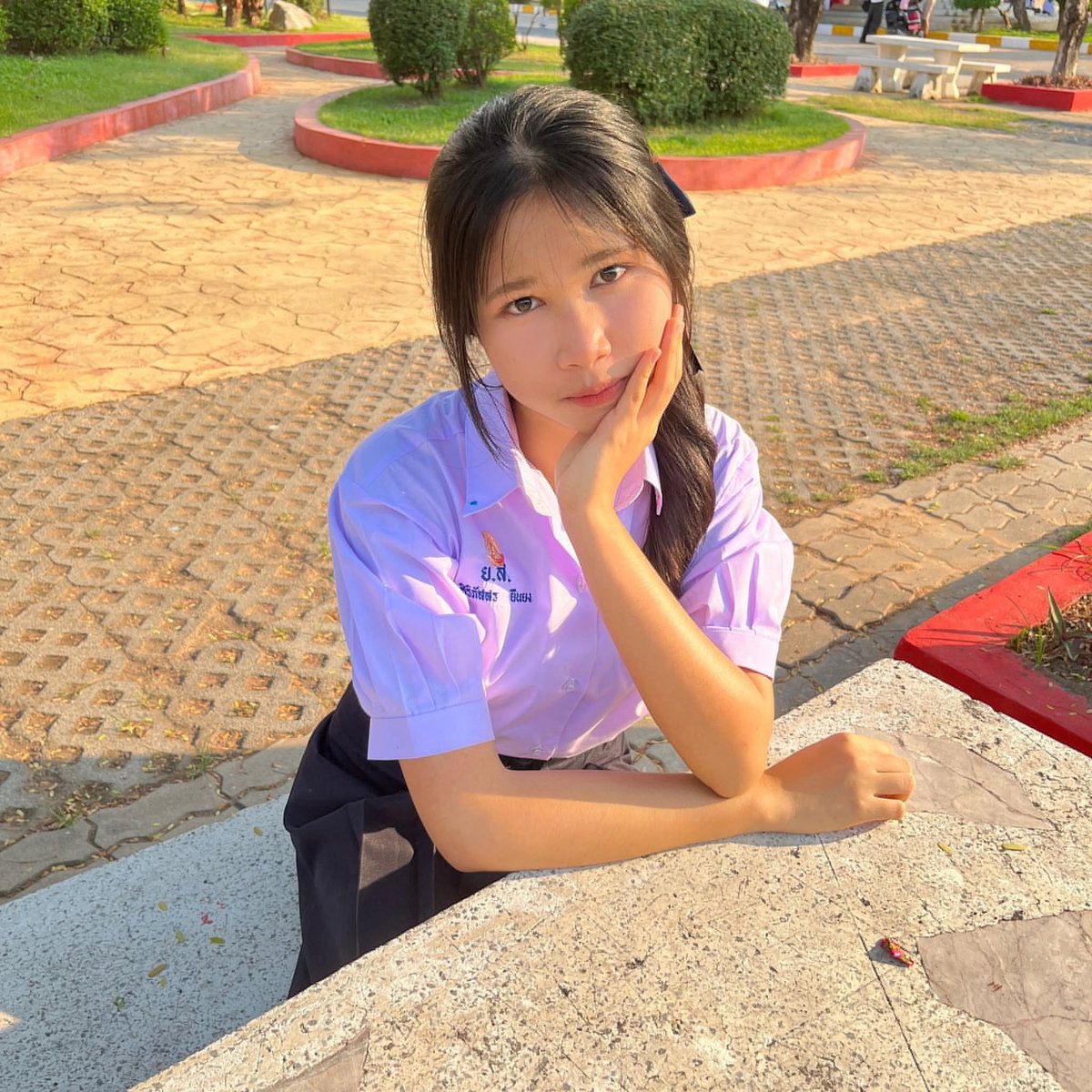 BnGghc82788's tweet photo. สาวรรนี้เด็ดทุกคน #นักเรียน #สาวสวย https://t.co/CNvbDHTdFN