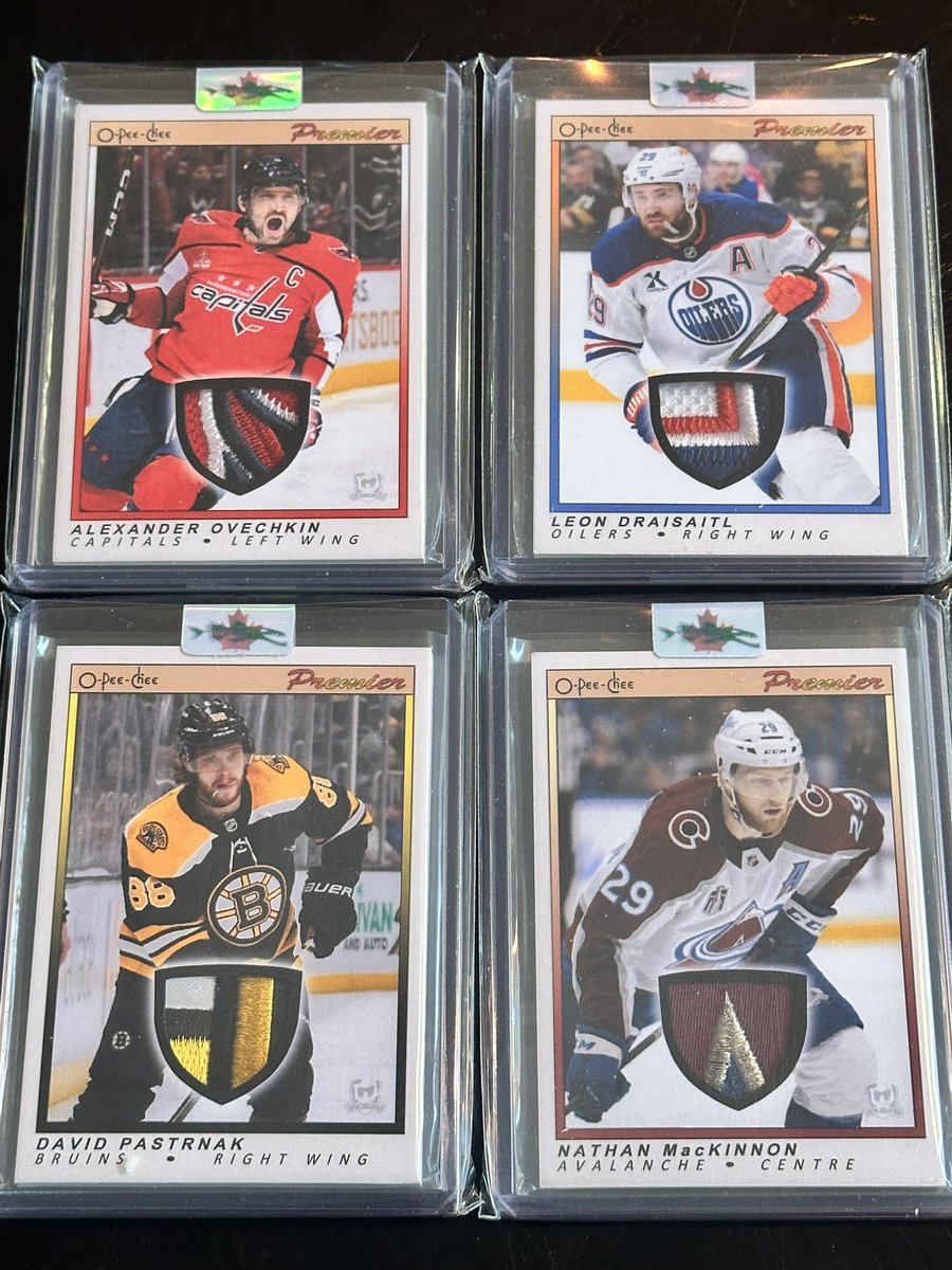 danvincent78's tweet image. The season opening 4 night Hockey Only Stack Sale is next week!

Monday 9/22 - Thursday 9/25. ~8:30pm EST start each night.  Monday is the lower end night, with notting over $100.  Tue - Thu are regular low to very high end nights. 

Freebies/Giveaways and combined shipping…