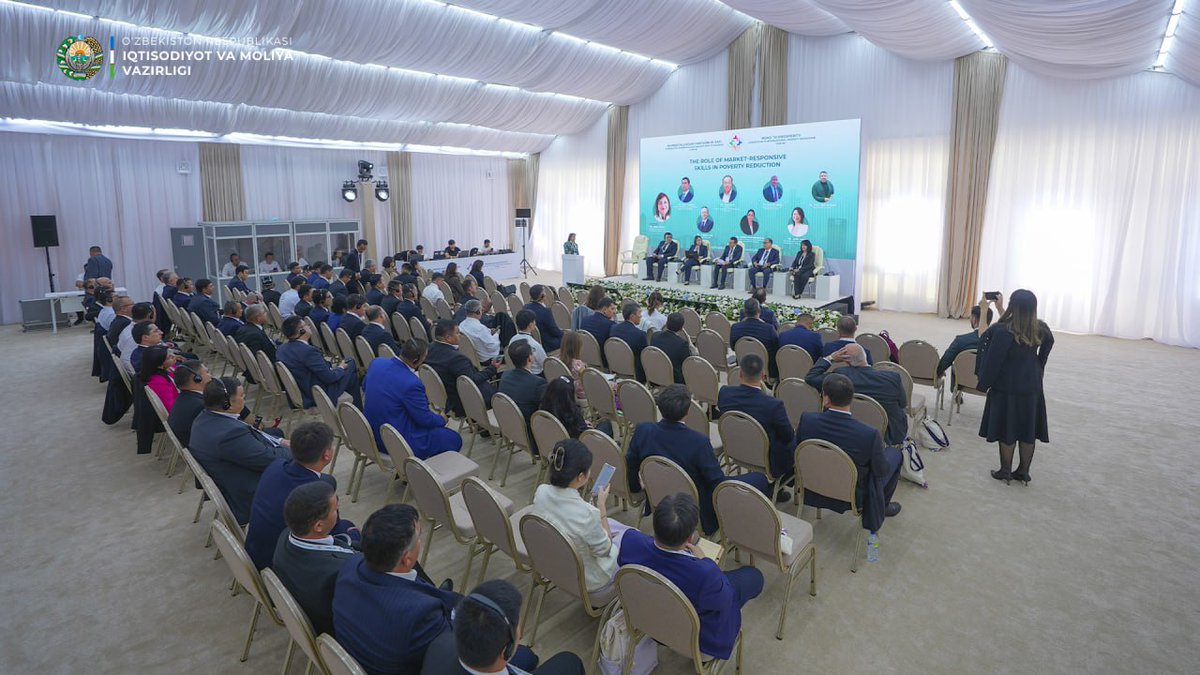 minecofinuz's tweet image. 👥 Forum doirasida "Bozor talablariga mos ko‘nikmalarning kambag‘allikni qisqartirishdagi o‘rni" mavzusida panel sessiya bo‘lib o‘tmoqda

🌐 forumpr.imv.uz

#road_to_prosperity  #poverty_reduction

t.me/minecofinuz/12…