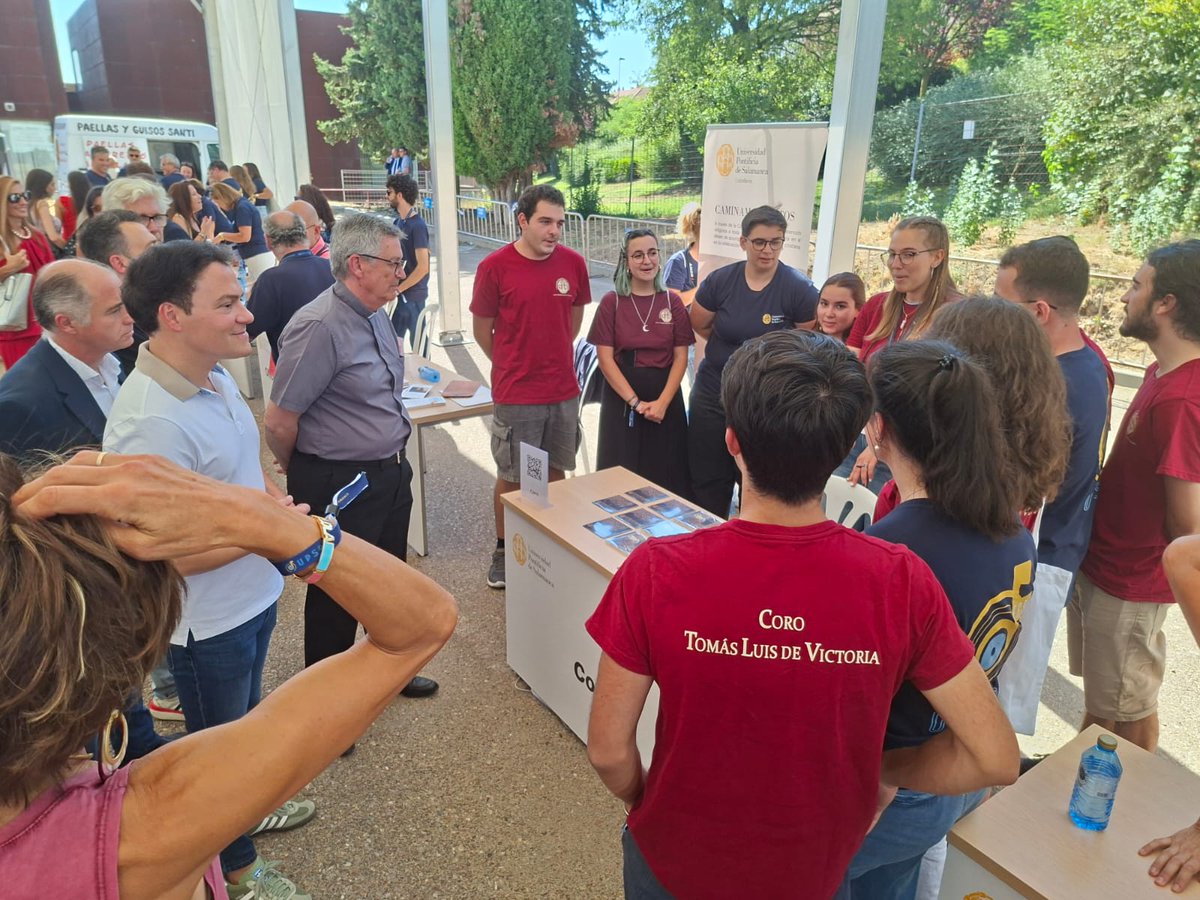 aytoSalamanca's tweet photo. 🥳 El @aytoSalamanca participa por segundo año en la Jornada #UPSAFest de la @upsa.
👉 En el evento se promociona la estrategia municipal @salamancatech y la programación cultural y formativa del @JoveneSalamanca.
https://t.co/MF5vEpELkm https://t.co/gM9hHqC4Tz