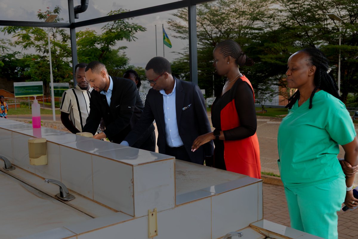 Uyu munsi twakiriye itsinda riturutse mu Rwego rw'Igihugu rw'Imiyoborere <a href="/GovernanceRw/">Rwanda Gov Board</a> 

Iri tsinda riri gusuzuma imitangire ya serivisi, imbogamizi zigaragaramo ndetse n'ingamba zikwiye gufatwa mu rwego rwo gukomeza kunoza serivisi dutanga