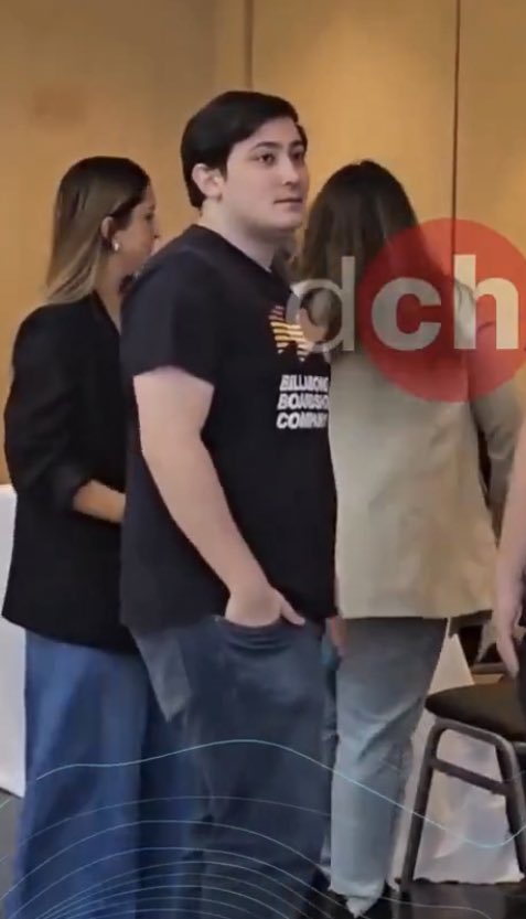 Mirá lo que es este que se ríe del aspecto físico de los demas, parece un Koinor de carne.