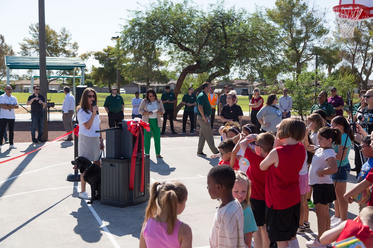 Coe & Van Loo tweet media