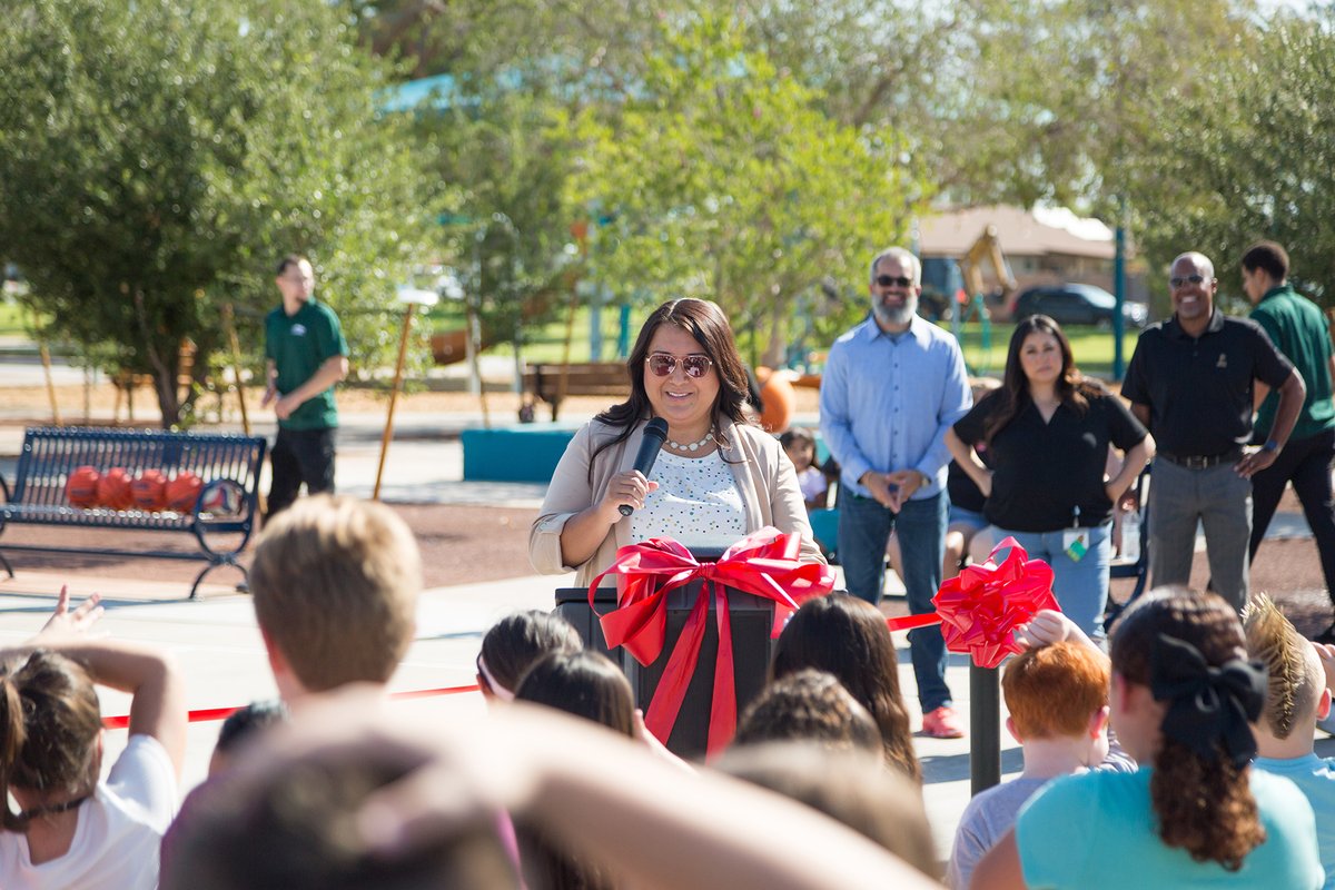 Coe & Van Loo tweet media