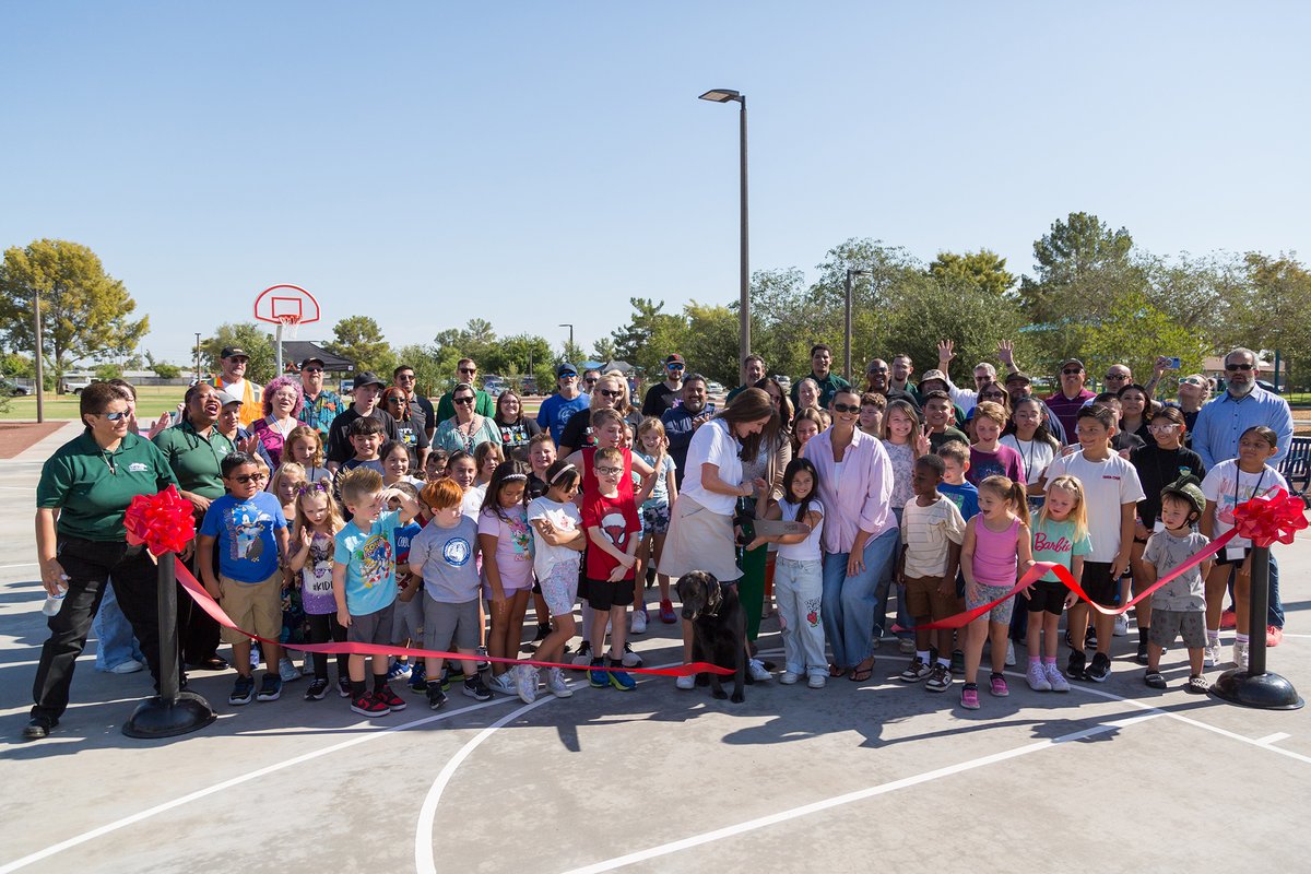 Coe & Van Loo tweet media