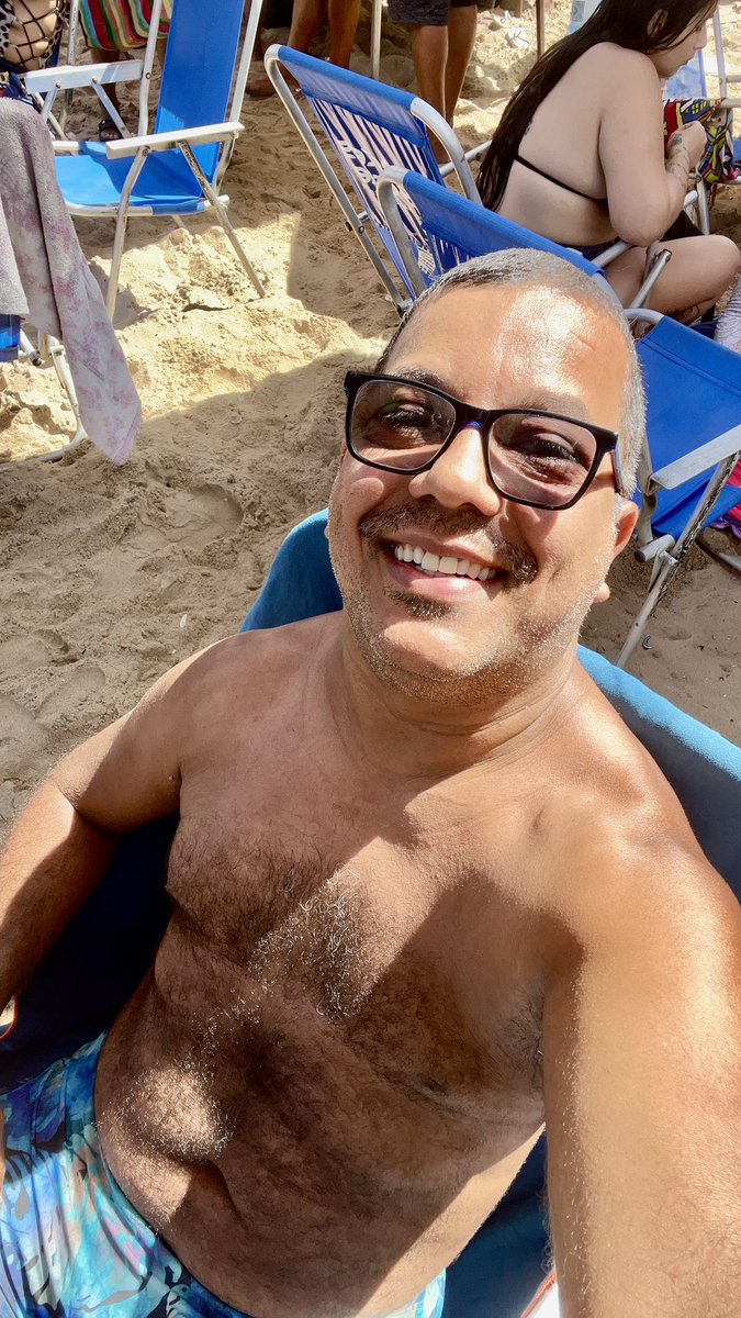 PericlesJunior1's tweet photo. Deu praia, calor, sol, cerva gelada!

#BoaViagemBeach
#Sol
#Praia https://t.co/1zIeyyVBH5