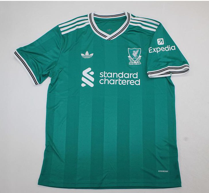 Tagelca's tweet photo. 🚨SORTEO EXPRESS🚨

Para celebrar el regreso de la Champions League sorteo de una camiseta a elegir de cualquier equipo clasificado.

Para participar: 
- Seguir a @Ctinfo_17 y @Tagelca 
- Dar RT ✅
- Mencionar a 1 amigo 

🍀 Ganador mañana Jueves 18 de Septiembre. SUERTE‼️ https://t.co/cAC8hMZ3BG