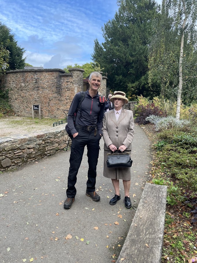 Looking forward to my talk on Agatha Christie on Sun eve at 7.30pm, part of <a href="/NMFestival/">New Mills Festival</a> 
My research included visiting her holiday home Greenway House in Devon - where I was lucky enough to meet her!
Tickets on door / Eventbrite
eventbrite.co.uk/e/writing-crim…

<a href="/agathachristie/">Agatha Christie</a>