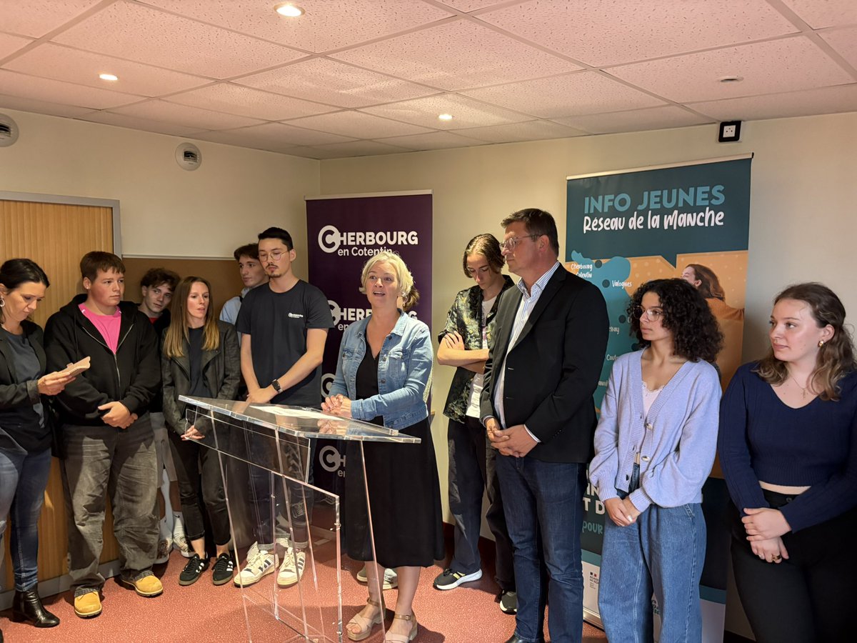 Arnaud Catherine (@arnaudccc) on Twitter photo Désormais la <a href="/VilleCherbourg/">Ville de Cherbourg-en-Cotentin</a> dispose d’un point d’information de la jeunesse labelisé. Notre collègue maire adjointe, Anne Ambrois nous rappelle que cette nouvelle structure est une porte d’entrée vers l’engagement des adolescents, vers l’engagement citoyen tout simplement. Désormais la <a href="/VilleCherbourg/">Ville de Cherbourg-en-Cotentin</a> dispose d’un point d’information de la jeunesse labelisé. Notre collègue maire adjointe, Anne Ambrois nous rappelle que cette nouvelle structure est une porte d’entrée vers l’engagement des adolescents, vers l’engagement citoyen tout simplement.