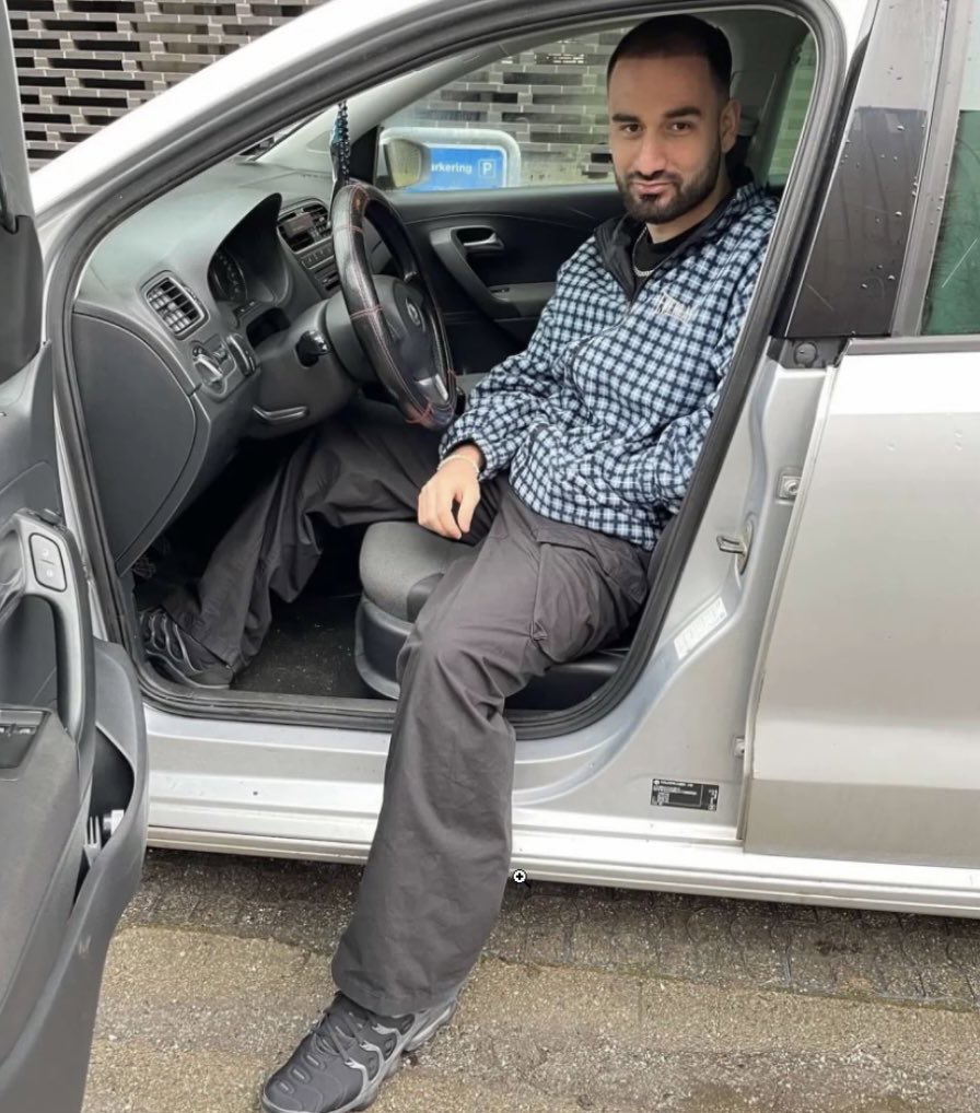 heard you called for a gank? mh

best i can do is a date for two babygirl 

hop in