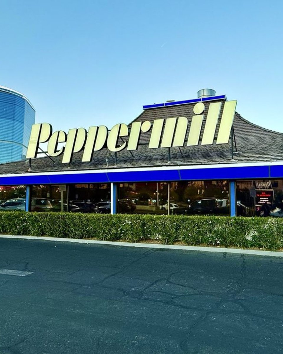 A Vegas original since 1972. ✨
.
.
.
📸: Jason M.