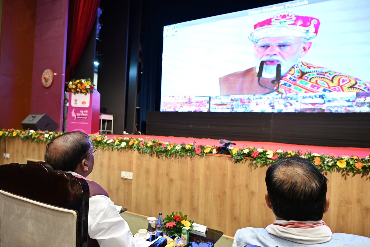 Laxmanacharya54's tweet photo. आज माननीय प्रधानमंत्री श्री @narendramodi जी ने अपने जन्मदिवस के अवसर पर देश भर में ‘स्वस्थ नारी, सशक्त परिवार अभियान’ तथा 8वें पोषण माह का शुभारंभ किया। इस ऐतिहासिक पहल में आभाषी रूप से सहभागी बनने का गौरव प्राप्त हुआ।
मातृ शक्ति को समर्पित यह अभियान स्वास्थ्य सेवाओं के माध्यम से महिलाओं एवं उनके परिवारों को सशक्त बनाने का लक्ष्य एक स्वस्थ्य भारत एवं विकसित भारत के निर्माण का आधार सिद्ध होगा।