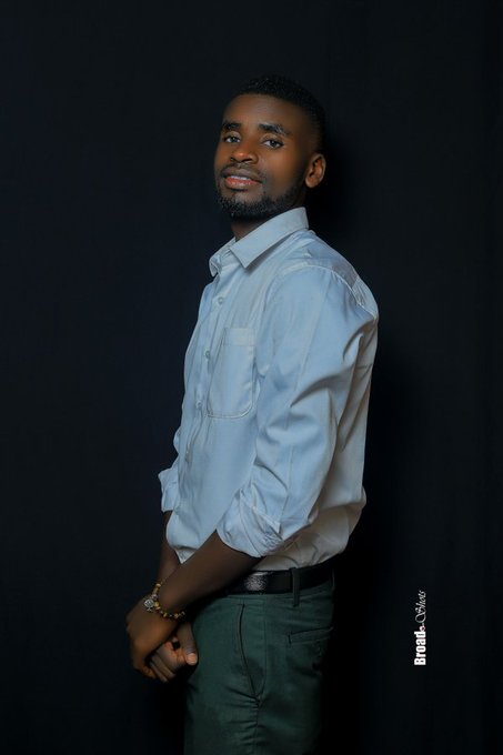 Mid week vibes here with <a href="/orishababless/">Mc Bless</a>

Any song request to make you Feel Good?   visionradio891.com 
#TheAfter7Drive 
#MrNobody