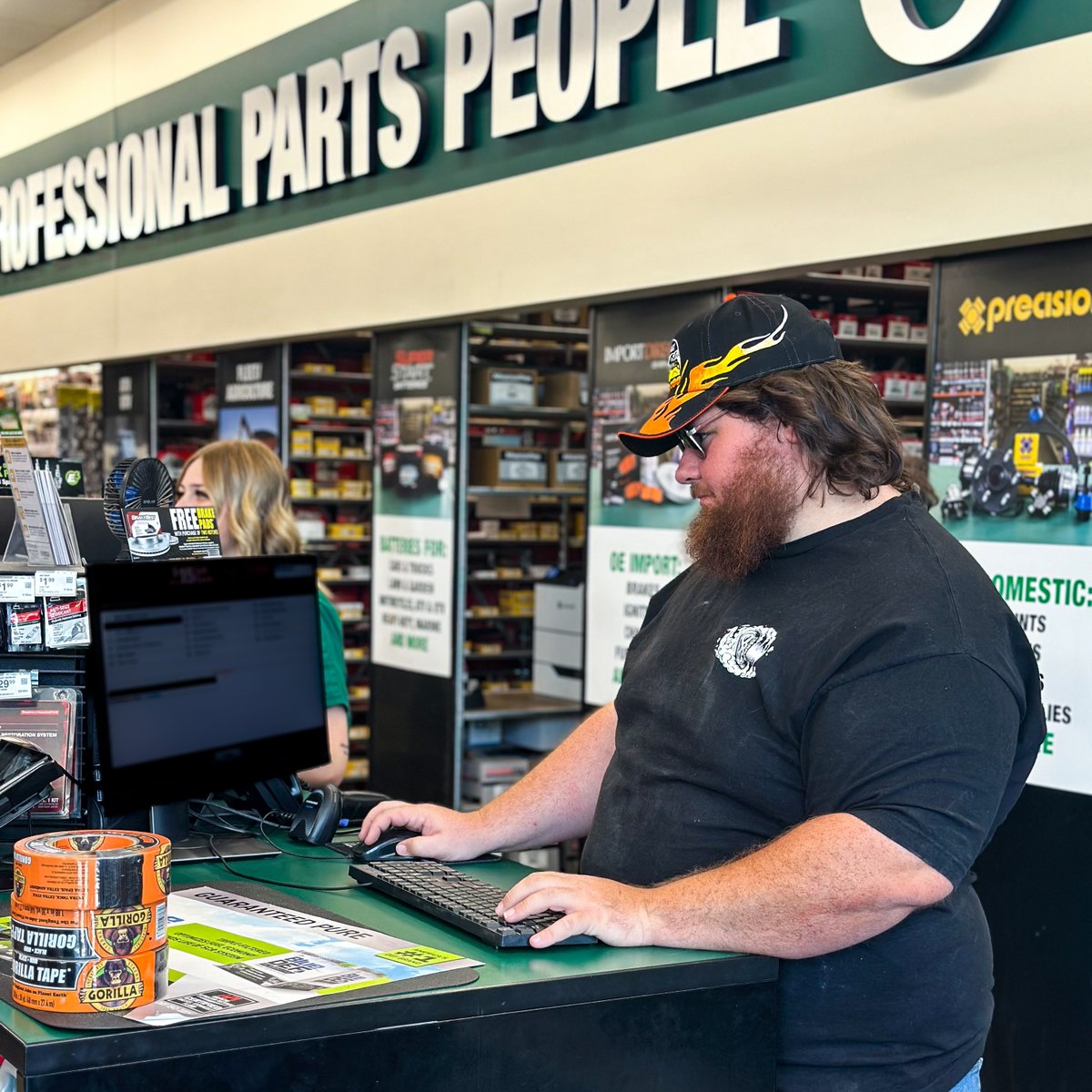 oreillyauto's tweet image. Westen is here to help, definitely NOT to distract the other students. #Vibe200 #OReillyPowered