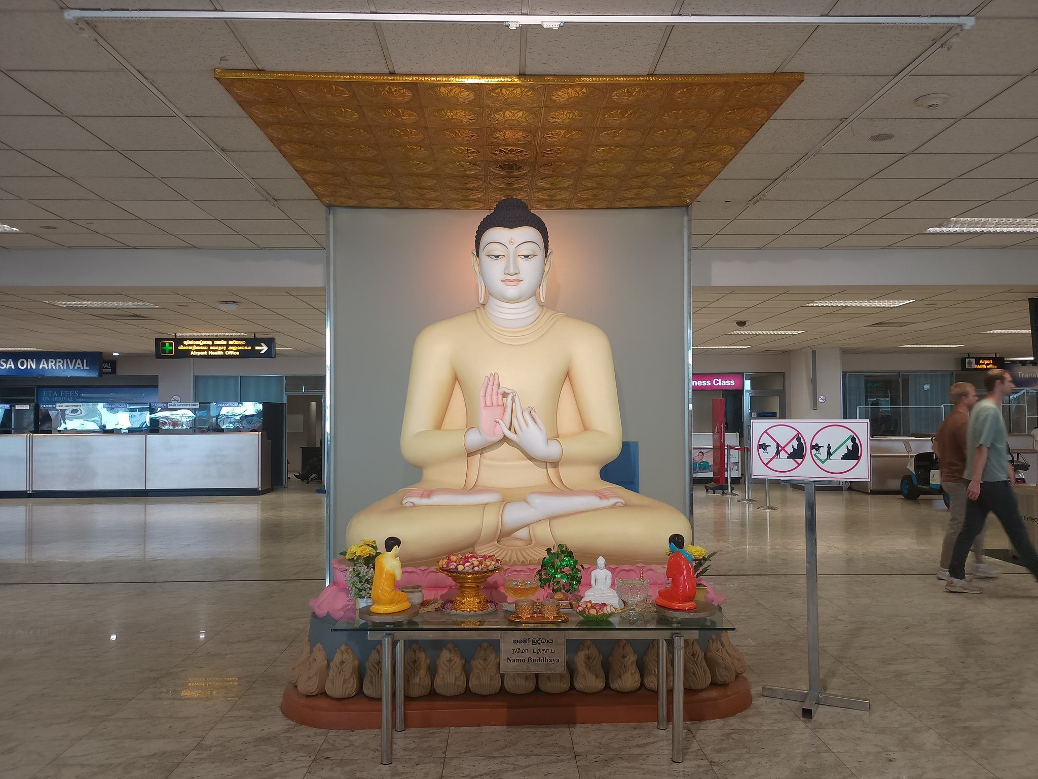 希少　シルビアのいる街で('07スペイン/仏) Amazon.co.jp: シルビアのいる街で [DVD] : グザヴィエ・ラ